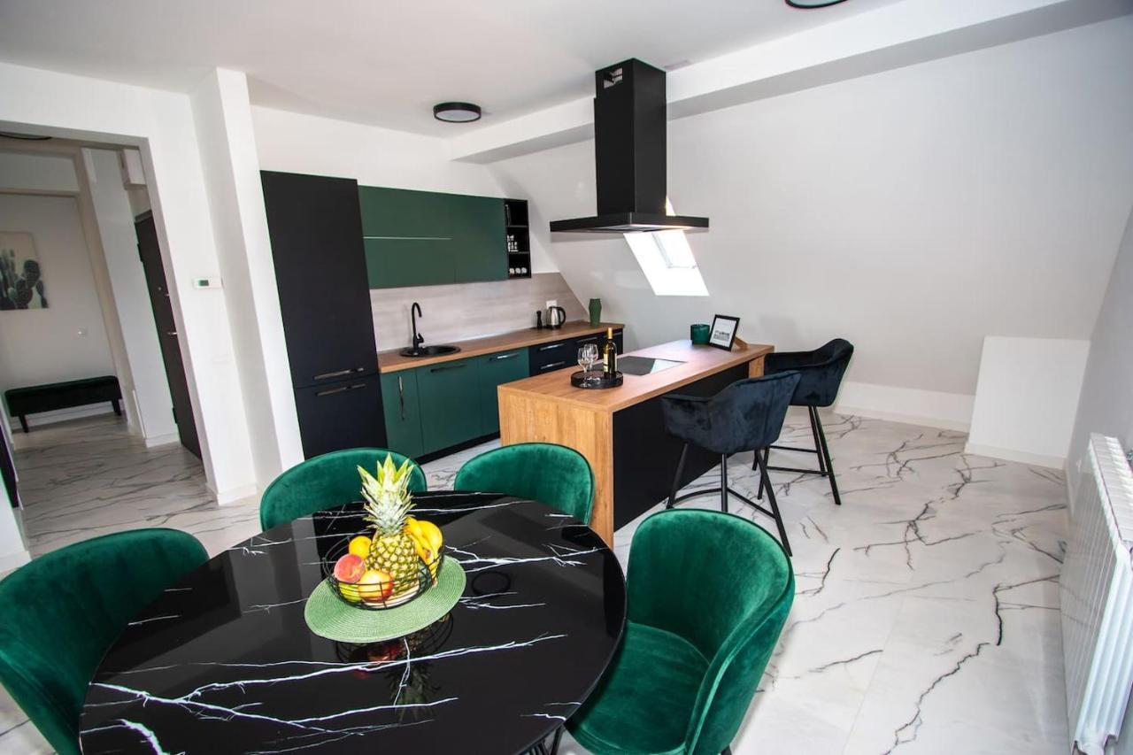 Apartmani Kac Karlovac Exterior foto